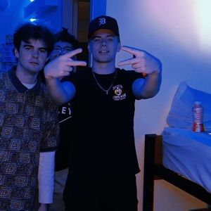 Meet your Posher, Zach